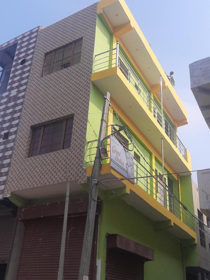 Gopal Sadan Hotel Vrindāvan Exterior foto